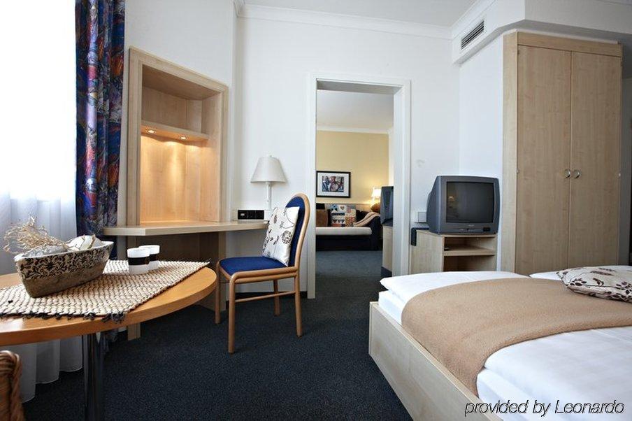 Intercityhotel Rostock Quarto foto